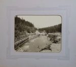 13 Fotos in Originalmappe &#8211; Ansichten von der Eisenbahn-Verlegungsstrecke Aussee-Obertraun 1898 &#8211; Mappe Erh II &#8211; in Passepartoutkarton ca 28&#215;21,5 cm