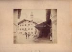 2 Fotos auf Karton Lofer um 1885 &#8211; Strassenszenen und Totalansicht Foto B. Reiffenstein &#8211; Karton stockfleckig Schürfungen &#8211; 25&#215;19,5 cm