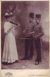 Kabinettfoto Dame Geige Soldaten Militär Foto Zeiberdlich Theresienstadt um 1900